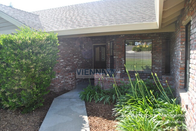4002 Argonaut Ave in Rocklin, CA - Building Photo - Building Photo