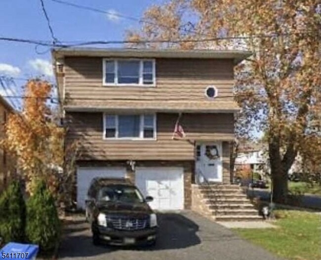 property at 4 Chestnut St