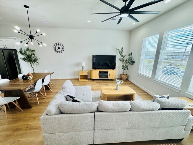property at 1805 Brooks St