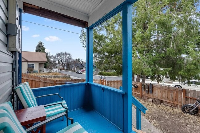 2502 E Hartson Ave, Unit 1 in Spokane, WA - Building Photo - Building Photo