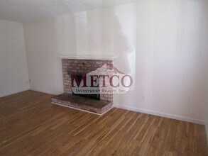 588-592 Cinderella Loop in Eugene, OR - Building Photo - Building Photo