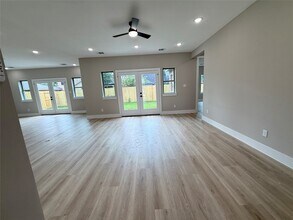 2519 LIGURIA LN Ct in Spring, TX - Foto de edificio - Building Photo