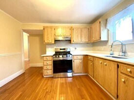 4 Dickson St, Unit #1 in Somerville, MA - Building Photo