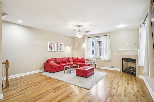 29 Michael Ln in Wallington, NJ - Building Photo - Building Photo