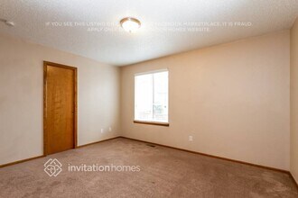 10051 Shoshone Way in Thornton, CO - Building Photo - Building Photo