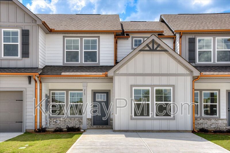 759 Bronze Way in North Augusta, SC - Building Photo