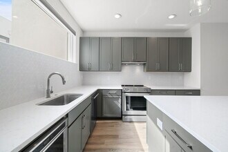104 26th St N in St. Petersburg, FL - Building Photo - Building Photo