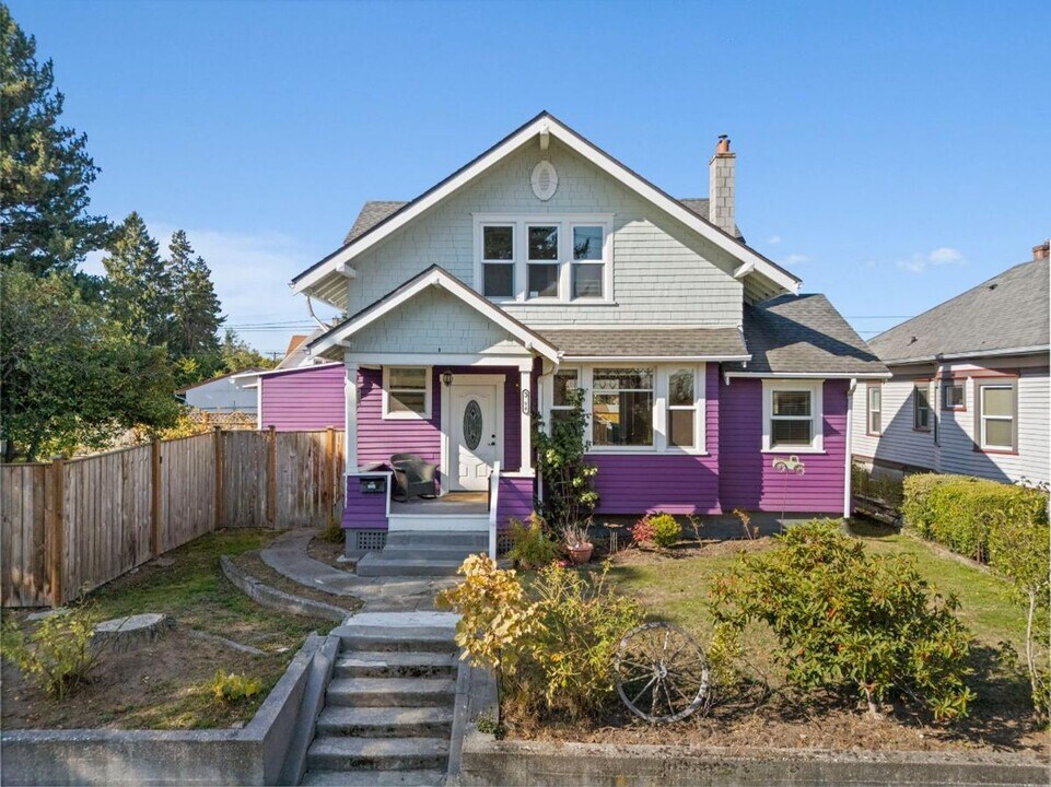 3594 E McKinley Ave in Tacoma, WA - Building Photo