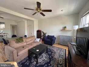 2424 Poplar St in Philadelphia, PA - Building Photo - Building Photo