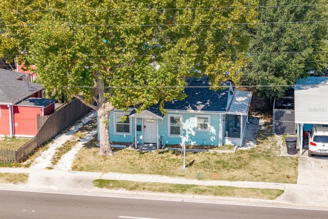 3037 38th Ave N