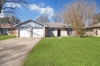 1006 Forestburg Dr in Houston, TX - Building Photo - Building Photo