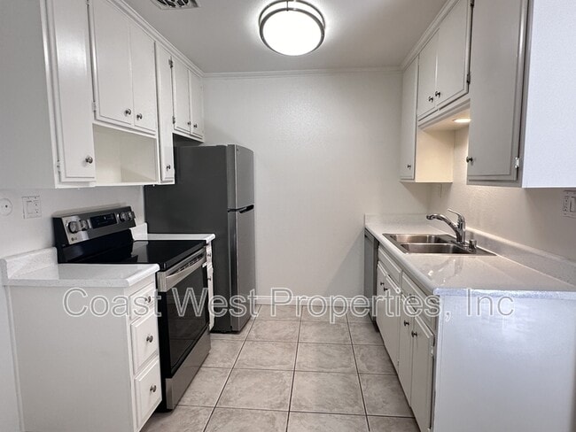 property at 1810 Broadway St