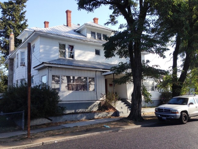 1708 W Gardner Ave in Spokane, WA - Foto de edificio - Building Photo