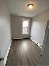 45 W 54th St in Bayonne, NJ - Building Photo - Building Photo