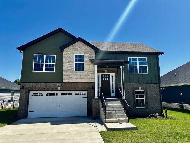 2629 Rafiki Dr in Clarksville, TN - Building Photo - Building Photo