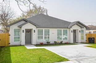 7826 Birmingham St in Houston, TX - Building Photo