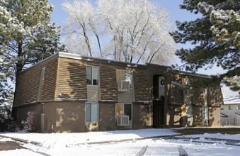 Kara Manor Apartments in Washington Terrace, UT - Building Photo - Building Photo