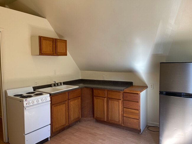 1514 W Healey St in Champaign, IL - Building Photo - Building Photo