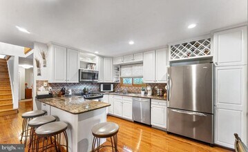 923 St Andrews Dr in Malvern, PA - Building Photo - Building Photo