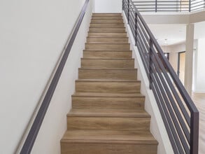 575 Elm Ave, Unit 20 PH in Long Beach, CA - Foto de edificio - Building Photo