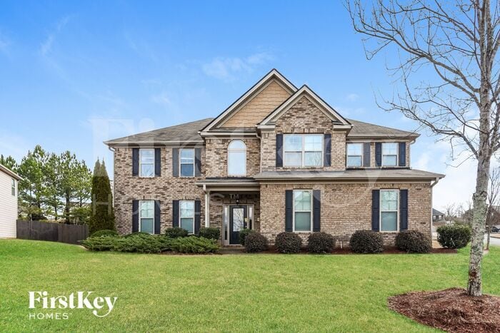 5605 Horsebarn Ct in Cumming, GA - Building Photo