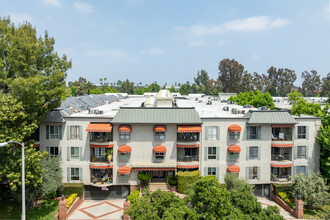 Olive Tree Condo in Pasadena, CA - Foto de edificio - Building Photo