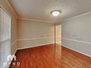 2211 Tarence Ln SW in Lilburn, GA - Building Photo - Building Photo