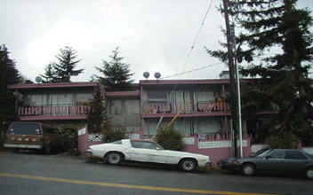 Robstone Apartments in Burien, WA - Building Photo - Building Photo