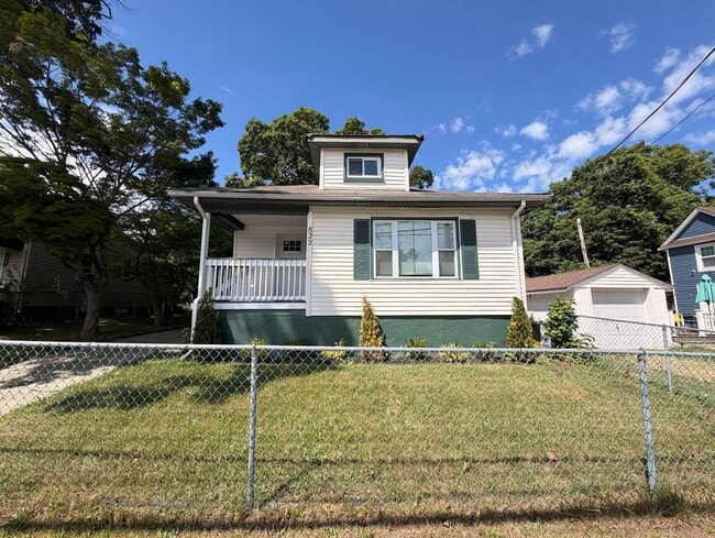 property at 822 Prospect Ave