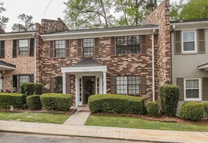 2926 Arrowhead Dr in Augusta, GA - Building Photo