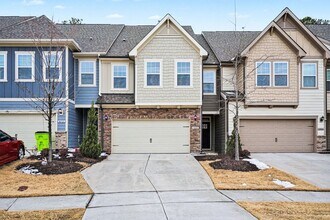 1048 Brennan Green Ct in Morrisville, NC - Building Photo - Building Photo