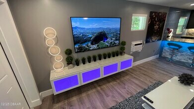 236 N Keech St in Daytona Beach, FL - Building Photo - Building Photo