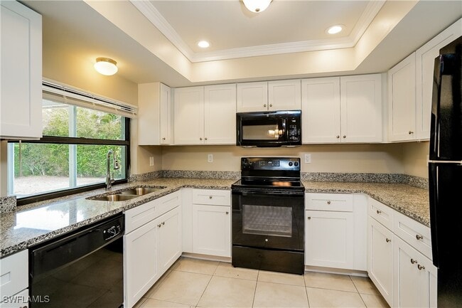 3311 SE Santa Barbara Pl