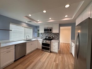 12111 Wagner St in Culver City, CA - Building Photo - Building Photo