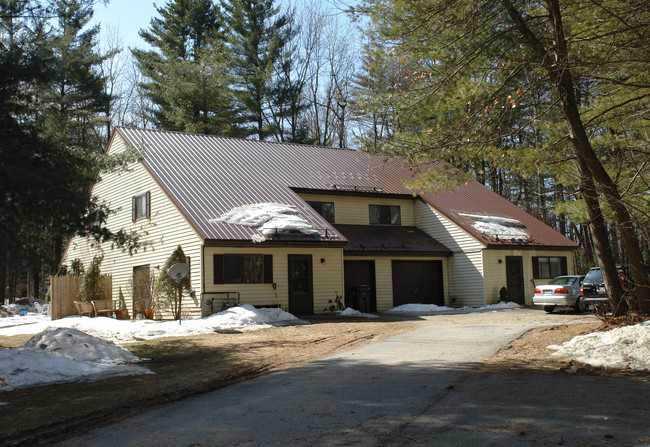 Cramer Woods Apartments in Malta, NY - Foto de edificio - Building Photo