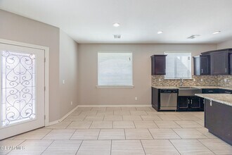 14447 Onnie Kirk Ave in El Paso, TX - Building Photo - Building Photo