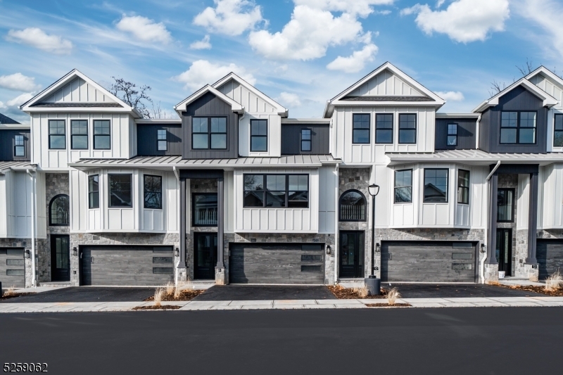 147 Central Ave in Old Tappan, NJ - Building Photo