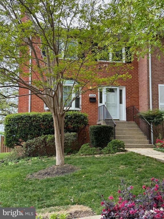 property at 3328 Spring Ln