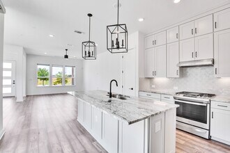 3201 Zach Scott St in Austin, TX - Building Photo - Building Photo