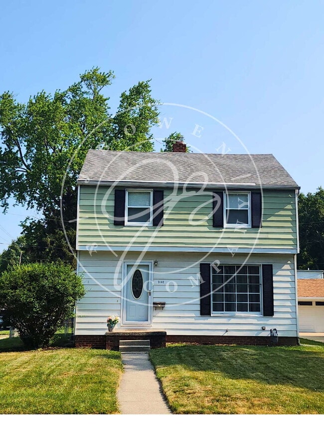 3162 Strathmoor Ave in Toledo, OH - Building Photo - Building Photo