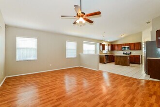 10025 River Glen Ct in Orlando, FL - Building Photo - Building Photo