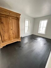 25 E Baltimore St, Unit 2-3 floor in Taneytown, MD - Building Photo - Building Photo