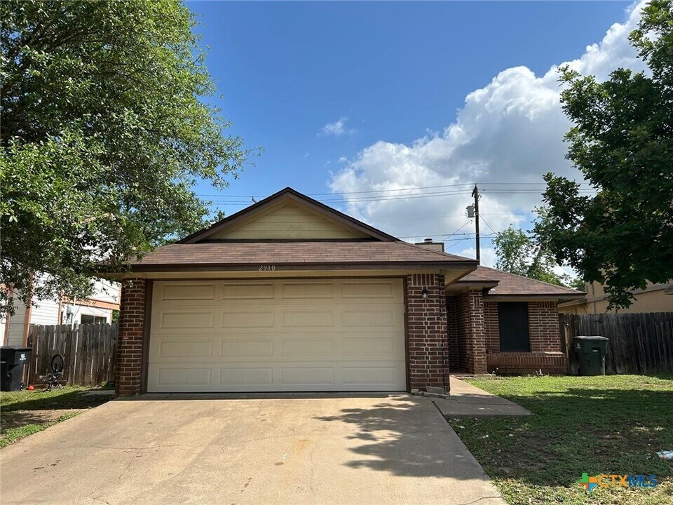 2910 San Jacinto Rd in Temple, TX - Building Photo