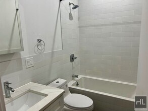 BEDFORD AVENUE in Brooklyn, NY - Foto de edificio - Building Photo