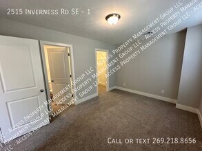 2515 Inverness Rd SE in Grand Rapids, MI - Building Photo - Building Photo