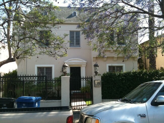 property at 8372 Blackburn Ave