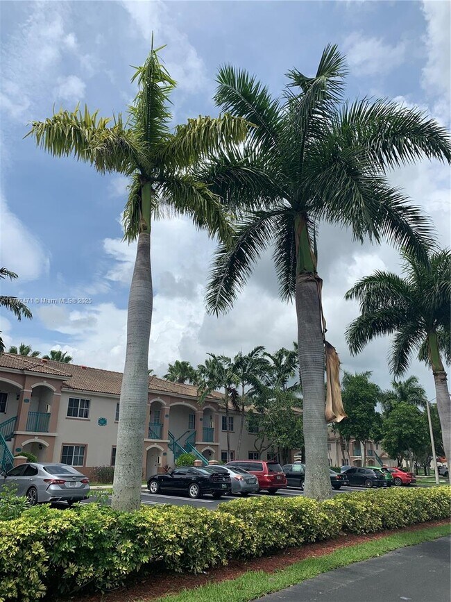 1300 SE 29th St in Homestead, FL - Building Photo - Building Photo