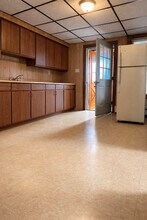 413 Cumberland St in Rumford, ME - Building Photo - Building Photo