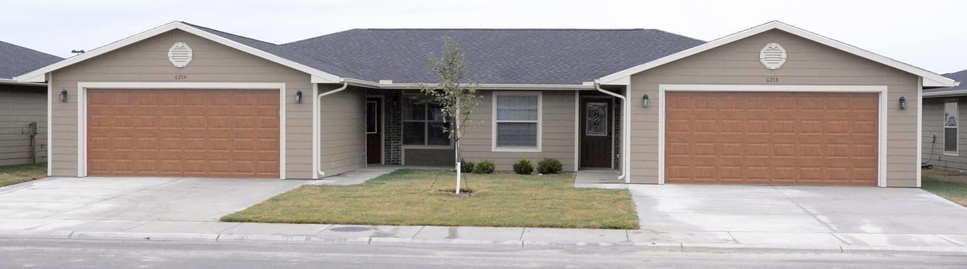 Clarion Park Estates in Garden City, KS - Building Photo