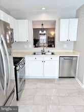 46756 Woodmint Terrace in Sterling, VA - Building Photo - Building Photo